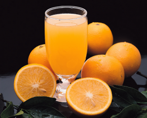 Färskpressad apelsinjuice - Ej fryst koncentrat från råvarubörsen